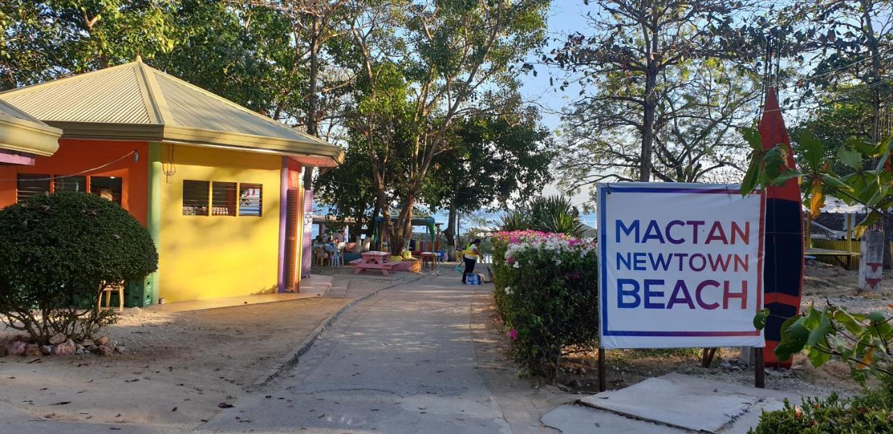 Aparthotel Mactan Newtown With Sun Set And Garden View Cebu Stadt Exterior foto