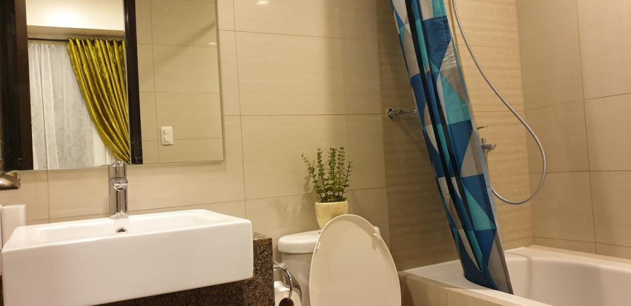 Aparthotel Mactan Newtown With Sun Set And Garden View Cebu Stadt Exterior foto